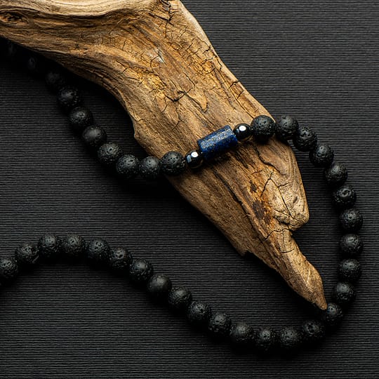 naszyjnik męski z lawy wulkanicznej i Lapis lazuli